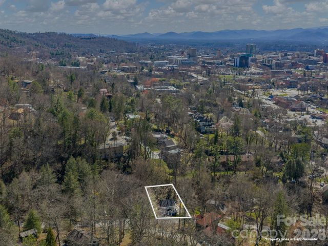 67 Cherokee Road, Asheville, NC 28801