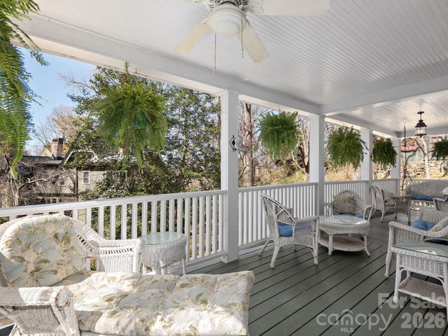 67 Cherokee Road, Asheville, NC 28801