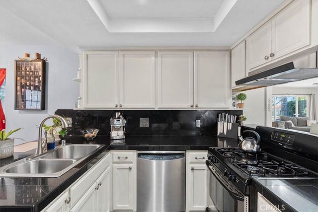 8715 Sandhill Drive, Riverside, CA 92508