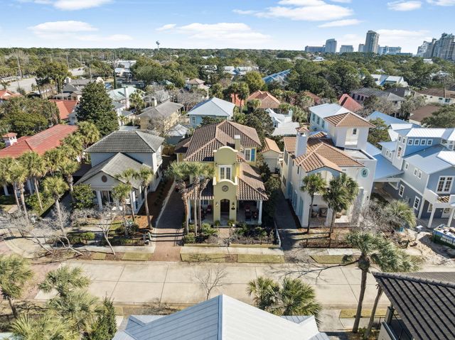 27 Rue Martine, Miramar Beach, FL 32550