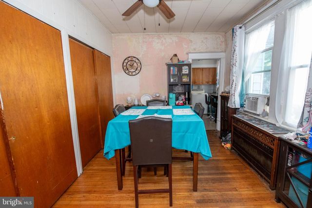 954 WAKELING ST, Philadelphia, PA 19124