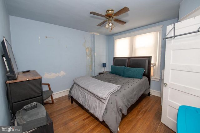 954 WAKELING ST, Philadelphia, PA 19124