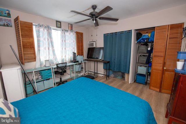 954 WAKELING ST, Philadelphia, PA 19124