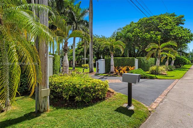 8735 SW 122nd Street, Miami, FL 33176