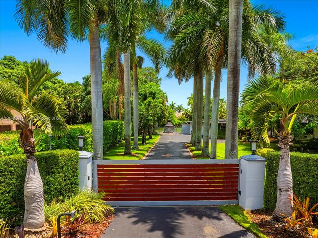 8735 SW 122nd Street, Miami, FL 33176