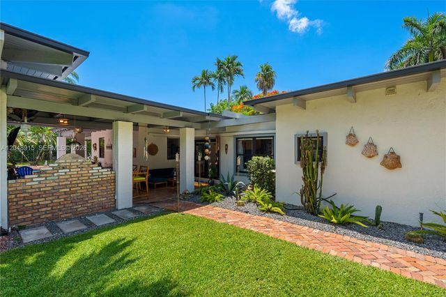 8735 SW 122nd Street, Miami, FL 33176