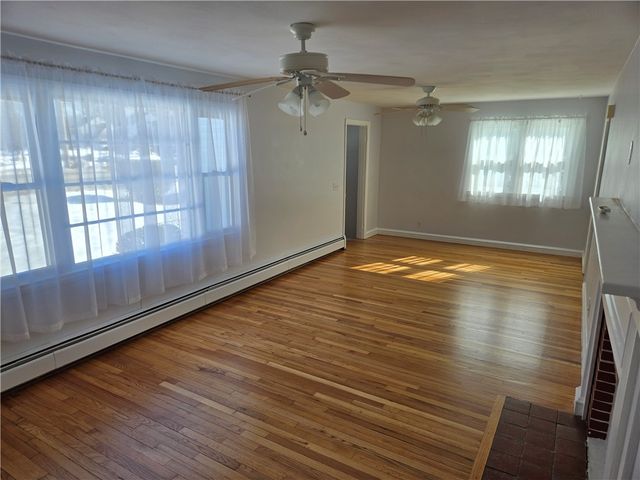 839 Greenwich Avenue, Warwick, RI 02886