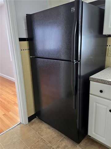 839 Greenwich Avenue, Warwick, RI 02886