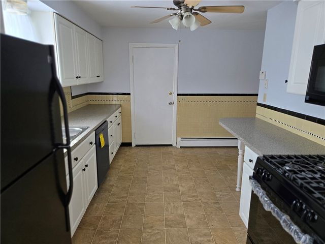 839 Greenwich Avenue, Warwick, RI 02886