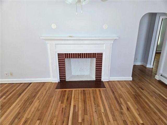 839 Greenwich Avenue, Warwick, RI 02886