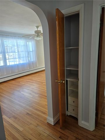 839 Greenwich Avenue, Warwick, RI 02886