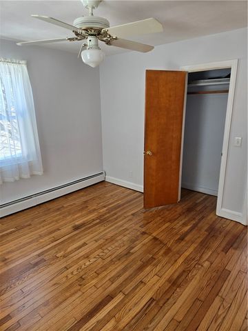 839 Greenwich Avenue, Warwick, RI 02886