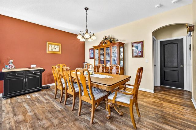 2716 WALDEN WOODS DRIVE, Plant City, FL 33566