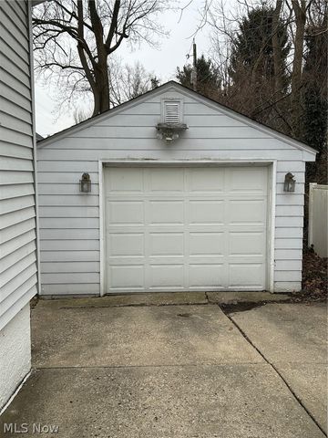 1621 Hobart Avenue NE, Massillon, OH 44646