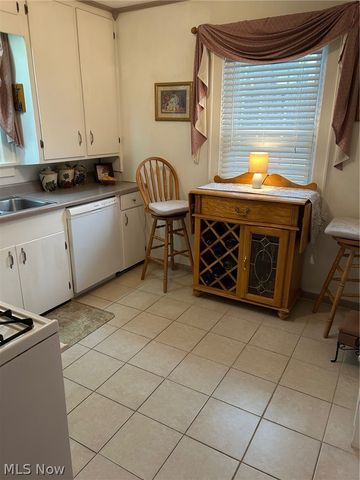 1621 Hobart Avenue NE, Massillon, OH 44646