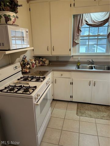 1621 Hobart Avenue NE, Massillon, OH 44646