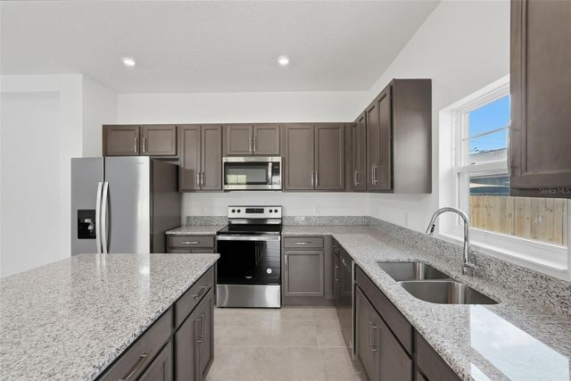 3033 54TH AVENUE N, St Petersburg, FL 33714