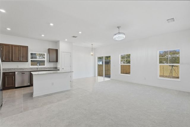 3033 54TH AVENUE N, St Petersburg, FL 33714