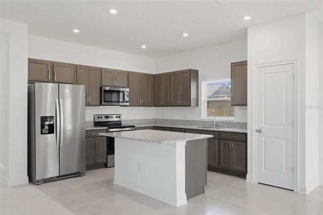 3033 54TH AVENUE N, St Petersburg, FL 33714