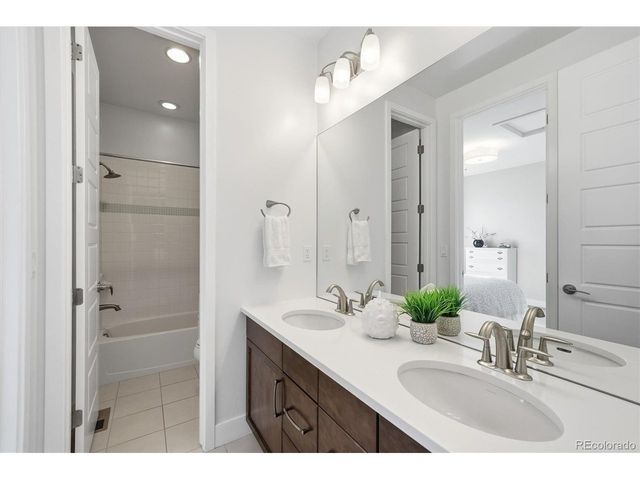 8484 E 51st Ave, Denver, CO 80238