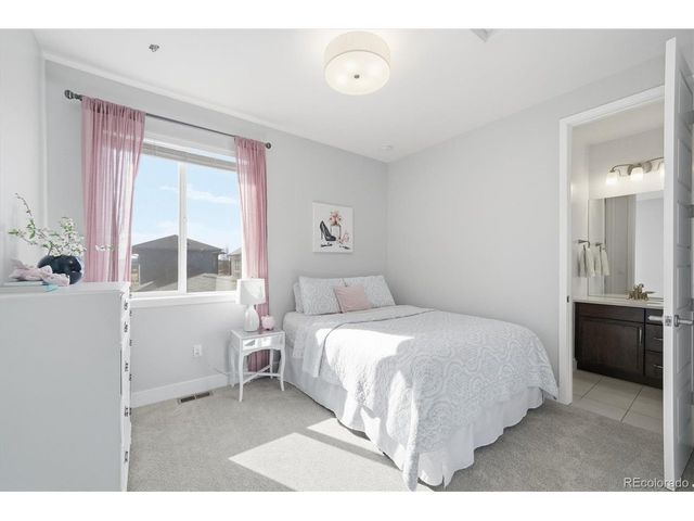 8484 E 51st Ave, Denver, CO 80238