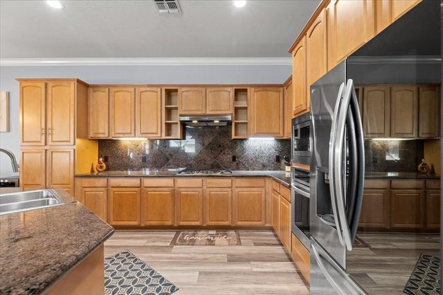 121 Athena Dr, Copperopolis, CA 95228