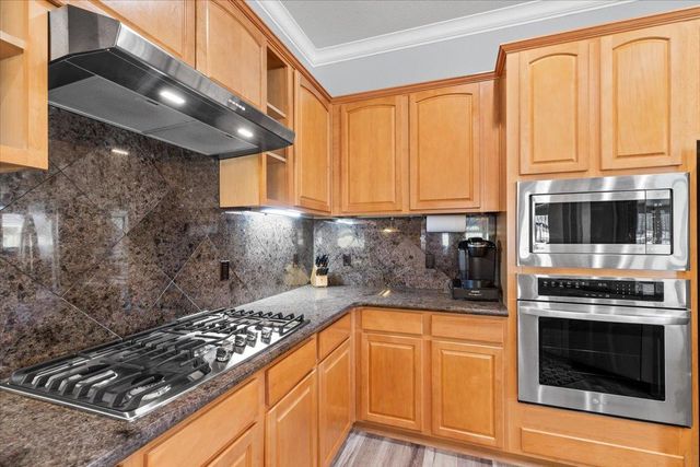 121 Athena Dr, Copperopolis, CA 95228