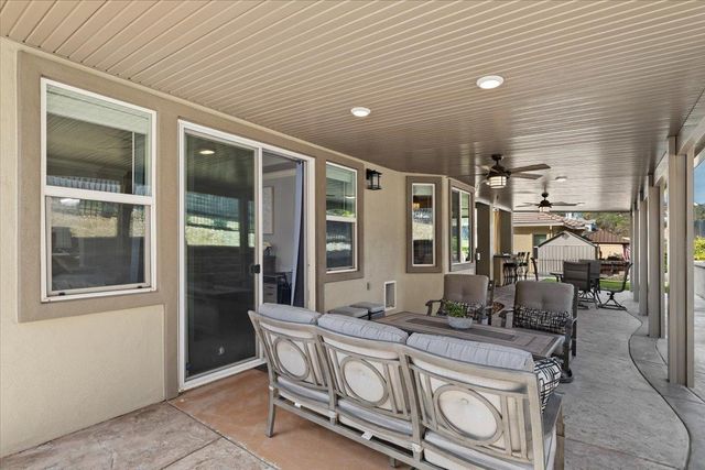 121 Athena Dr, Copperopolis, CA 95228