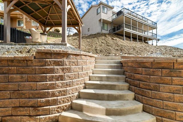 121 Athena Dr, Copperopolis, CA 95228