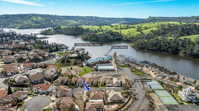 121 Athena Dr, Copperopolis, CA 95228