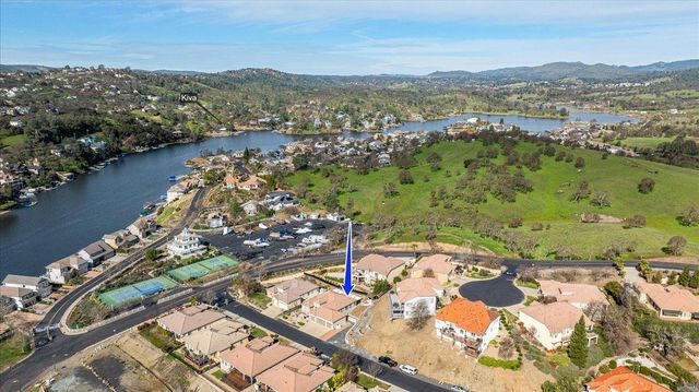 121 Athena Dr, Copperopolis, CA 95228