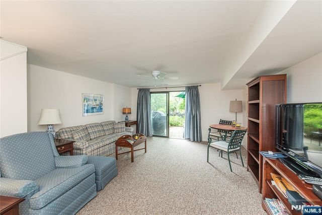 181 Long Hill Road, Little Falls, NJ 07424