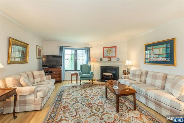 181 Long Hill Road, Little Falls, NJ 07424