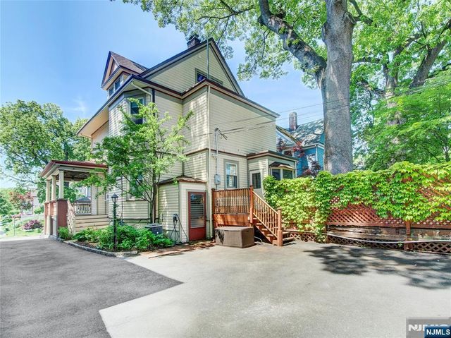 521 Belleville Avenue, Glen Ridge, NJ 07028