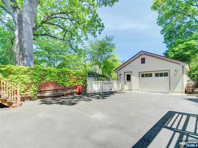 521 Belleville Avenue, Glen Ridge, NJ 07028