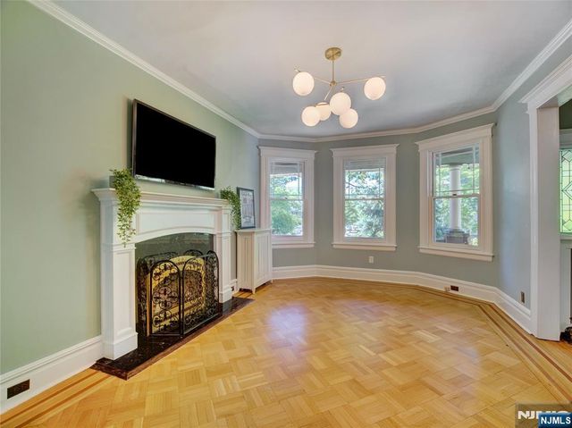 521 Belleville Avenue, Glen Ridge, NJ 07028