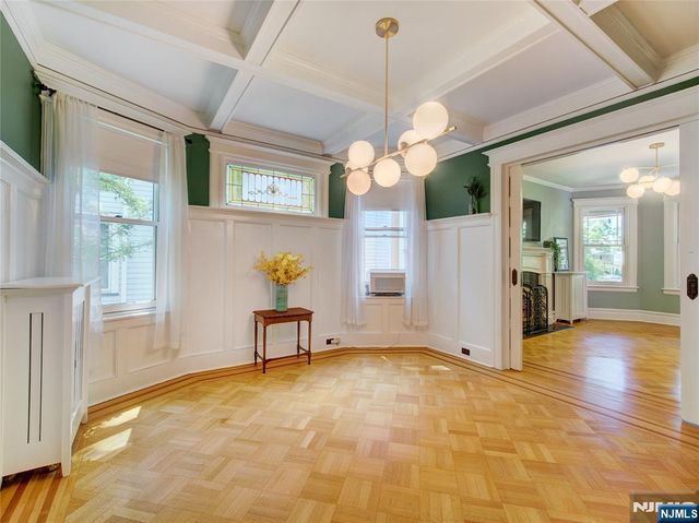 521 Belleville Avenue, Glen Ridge, NJ 07028