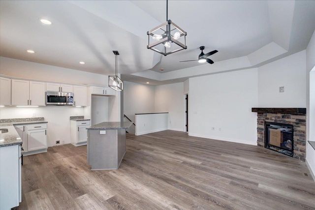 201 Mariahwynn Terrace, Lodi, WI 53555