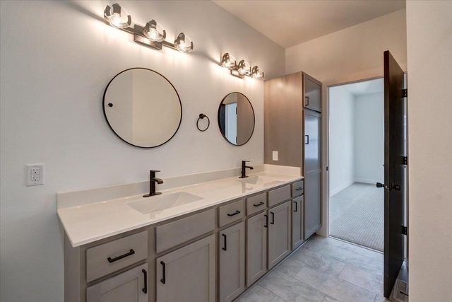 201 Mariahwynn Terrace, Lodi, WI 53555