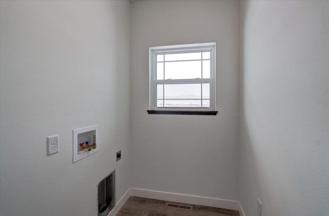 201 Mariahwynn Terrace, Lodi, WI 53555