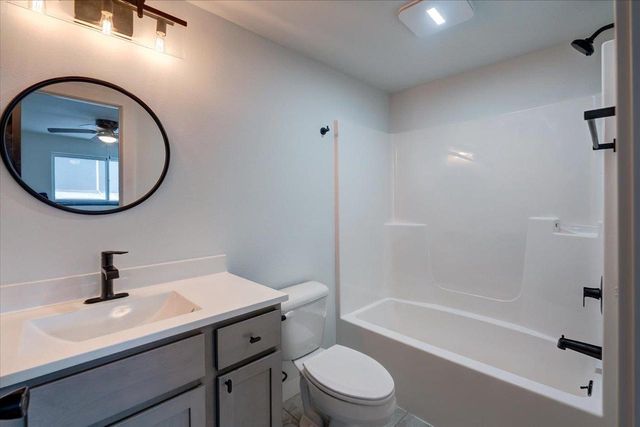 201 Mariahwynn Terrace, Lodi, WI 53555