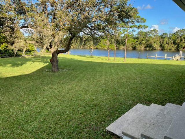 10125 SW Green Ridge Lane Lane, Palm City, FL 34990