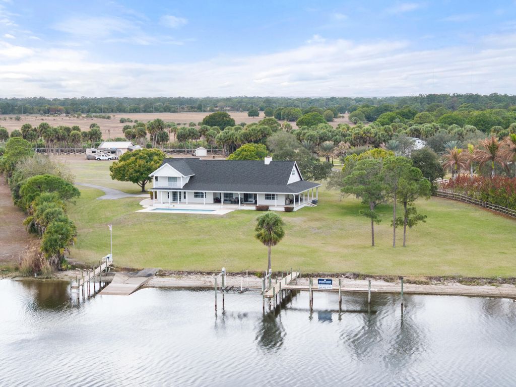 10125 SW Green Ridge Lane Lane, Palm City, FL 34990