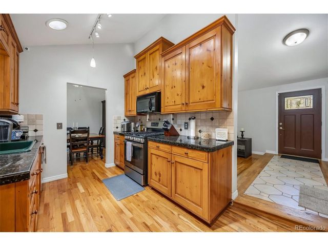 3004 S Xeric Ct, Denver, CO 80231