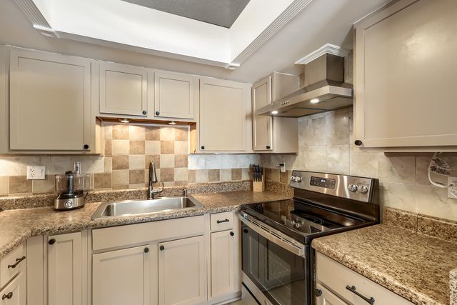 1231 The 12th Fairway, Wellington, FL 33414