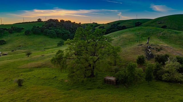 15205 Bunker Hill Rd, Amador City, CA 95601