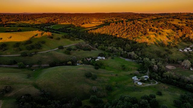 15205 Bunker Hill Rd, Amador City, CA 95601