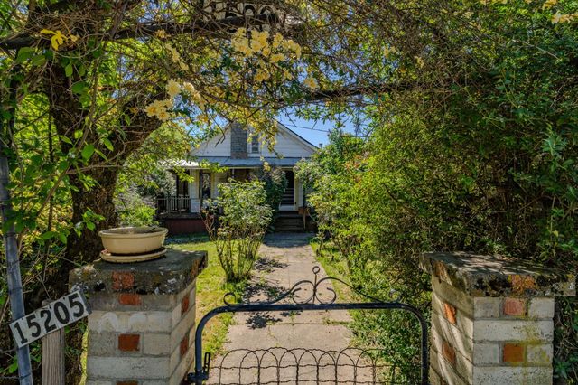 15205 Bunker Hill Rd, Amador City, CA 95601