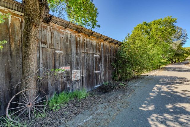 15205 Bunker Hill Rd, Amador City, CA 95601