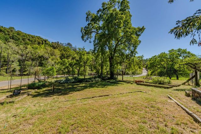 15205 Bunker Hill Rd, Amador City, CA 95601
